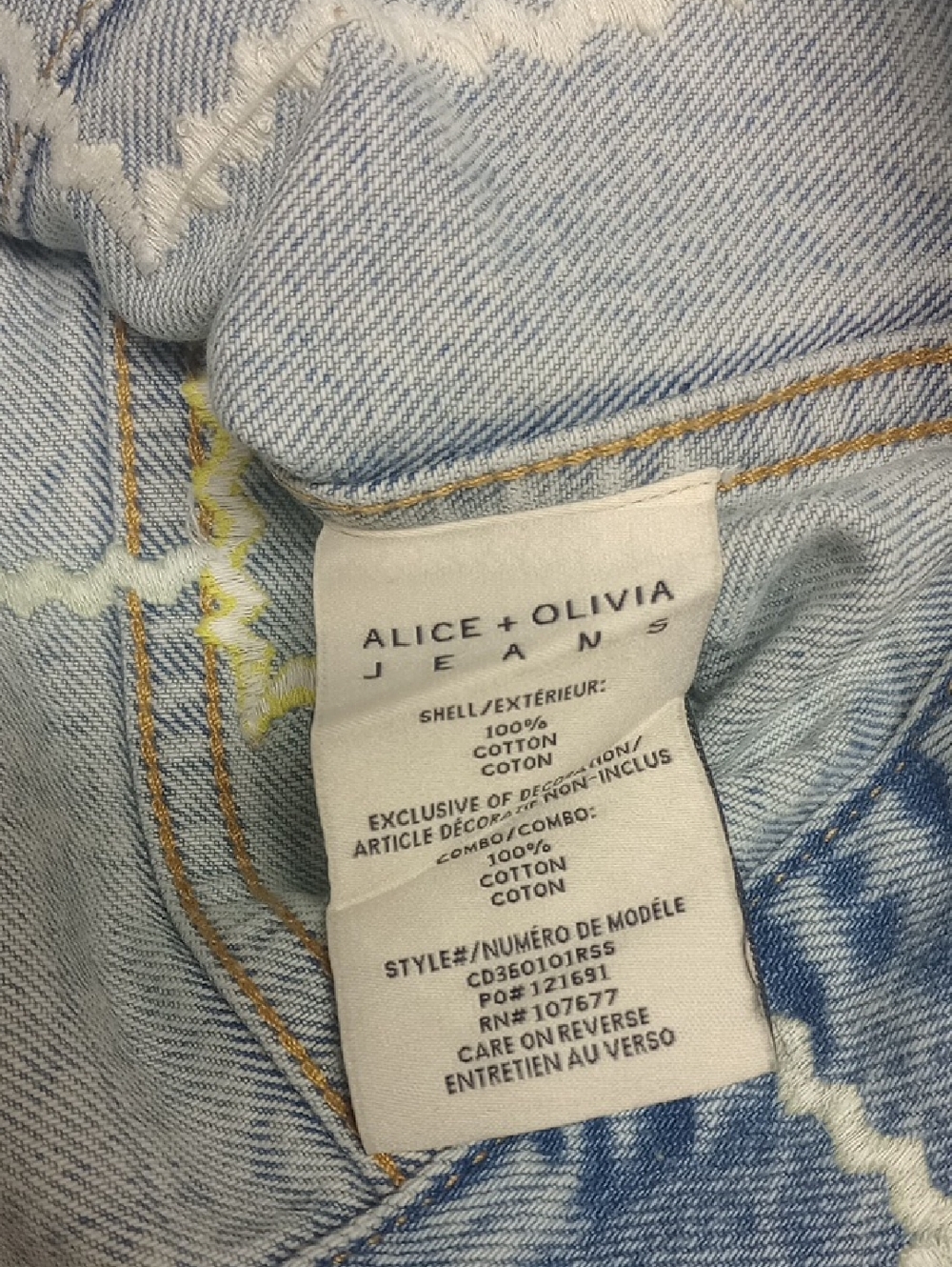 ALICE + OLIVIA LIGHT BLUE DENIM CROPPED JACKET WITH FLORAL PATCHES ◾SIZE XS - Picture 15 of 16